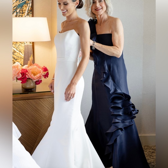 Custom Gown, Navy - Size 4 - Picture 2 of 12